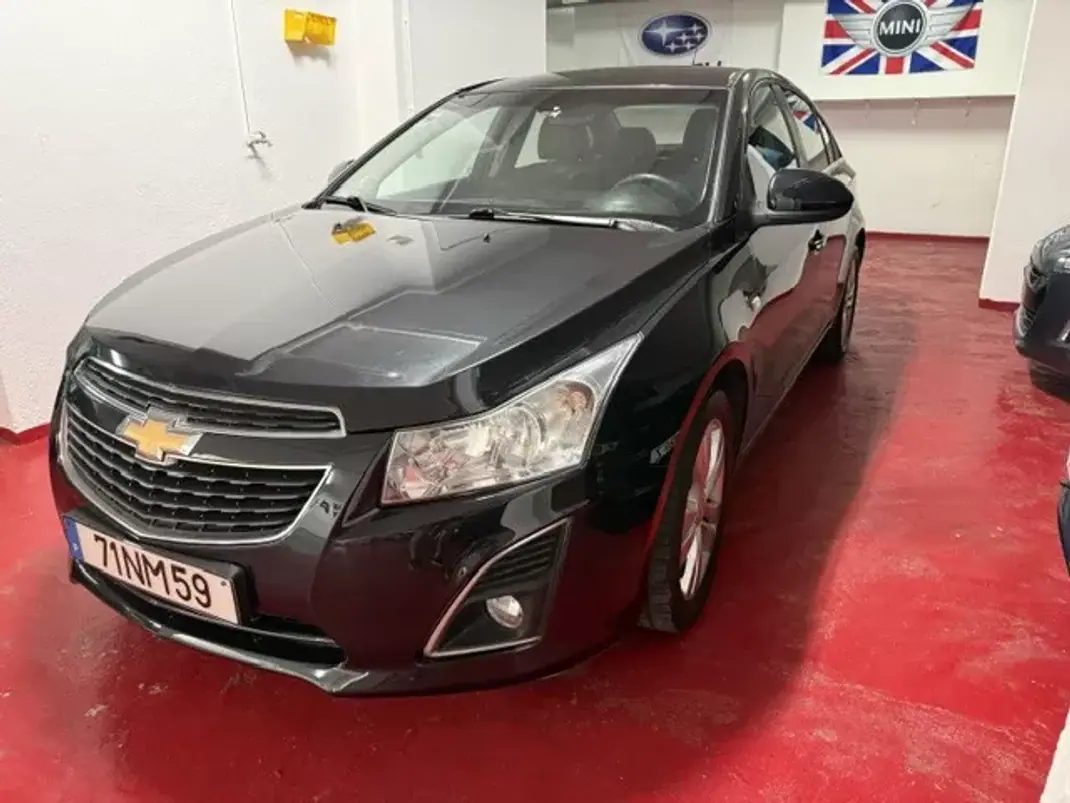 Chevrolet Cruze 2013 - 6800 EUR, 166000 km - AUTO.MOTO.pt - 166000km - foto 1 de 31