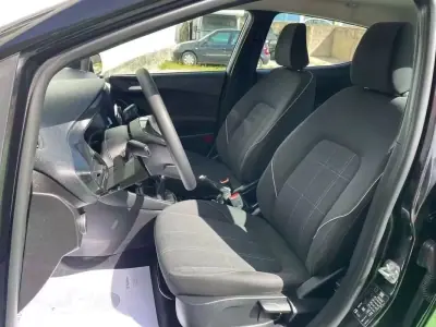 Ford Fiesta 2019 - 9500 EUR, 125000 km - AUTO.MOTO.pt - 125000km - foto 7 de 11