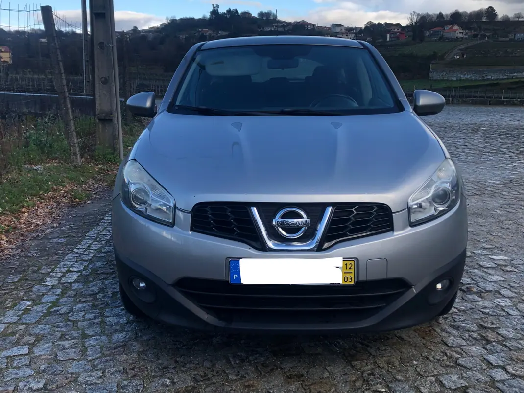 Nissan Qashqai 2012 - 7500 EUR, 253000 km - AUTO.MOTO.pt - 253000km - foto 2 de 10