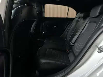 Mercedes-Benz A 250 2022 - 27800 EUR, 78000 km - AUTO.MOTO.pt - 78000km - foto 11 de 20