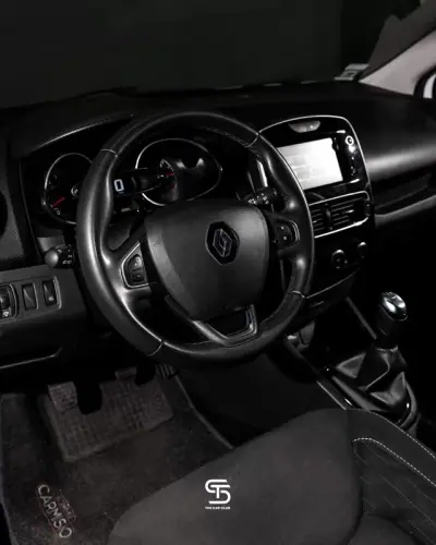 Renault Clio 2019 - 10450 EUR, 79000 km - AUTO.MOTO.pt - 79000km - foto 6 de 19