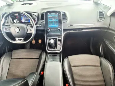 Renault Grand Scénic 2019 - 15750 EUR, 136587 km - 136587km - foto 4 de 9