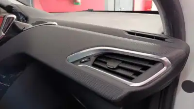 Peugeot 2008 2015 - 11490 EUR, 92490 km - AUTO.MOTO.pt - 92490km - foto 54 de 72