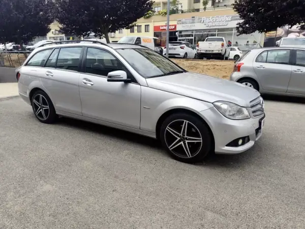 Mercedes-Benz C 220 2011 - 9980 EUR, 240000 km - 240000km - foto 11 de 23