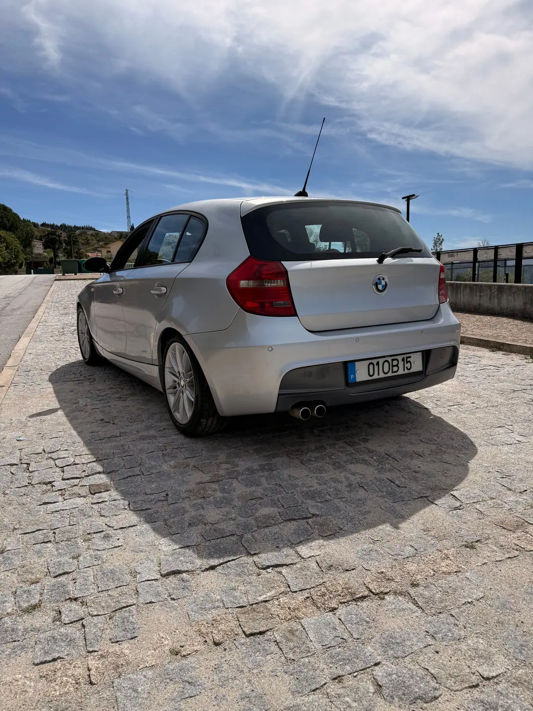 BMW 120 2007 - 8450 EUR, 309000 km - 309000km - foto 4 de 15
