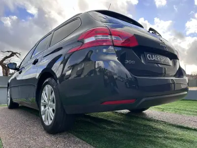Peugeot 308 SW 2016 - 8900 EUR, 200000 km - AUTO.MOTO.pt - 200000km - foto 21 de 51