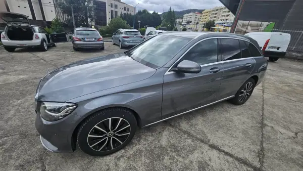 Mercedes-Benz C 220 D Avantgarde 2021 Diesel