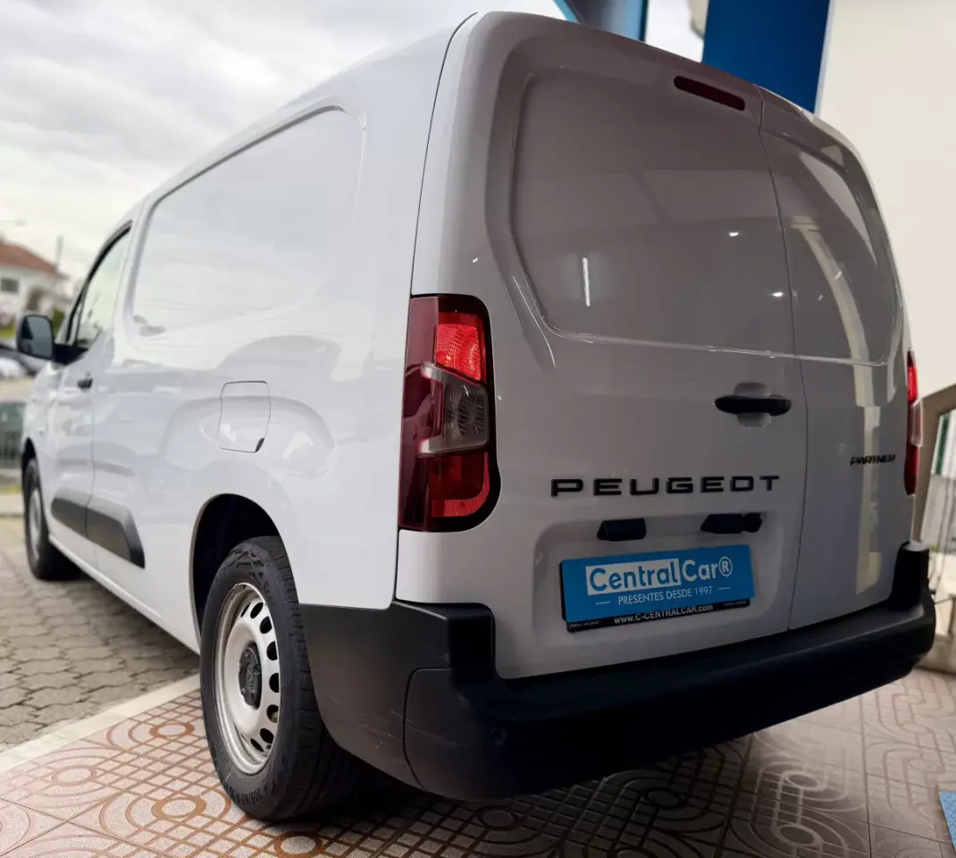 Peugeot 2024 - 18950 EUR, 82000 km - AUTO.MOTO.pt - 82000km - foto 7 de 24