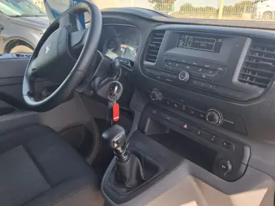 Peugeot Expert 2022 - 14900 EUR, 176000 km - foto 5 de 10