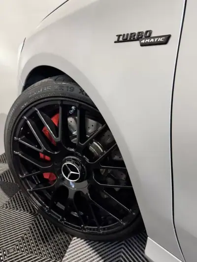 Mercedes-Benz CLA 45 AMG 2018 - 36900 EUR, 127350 km - AUTO.MOTO.pt - 127350km - foto 19 de 32