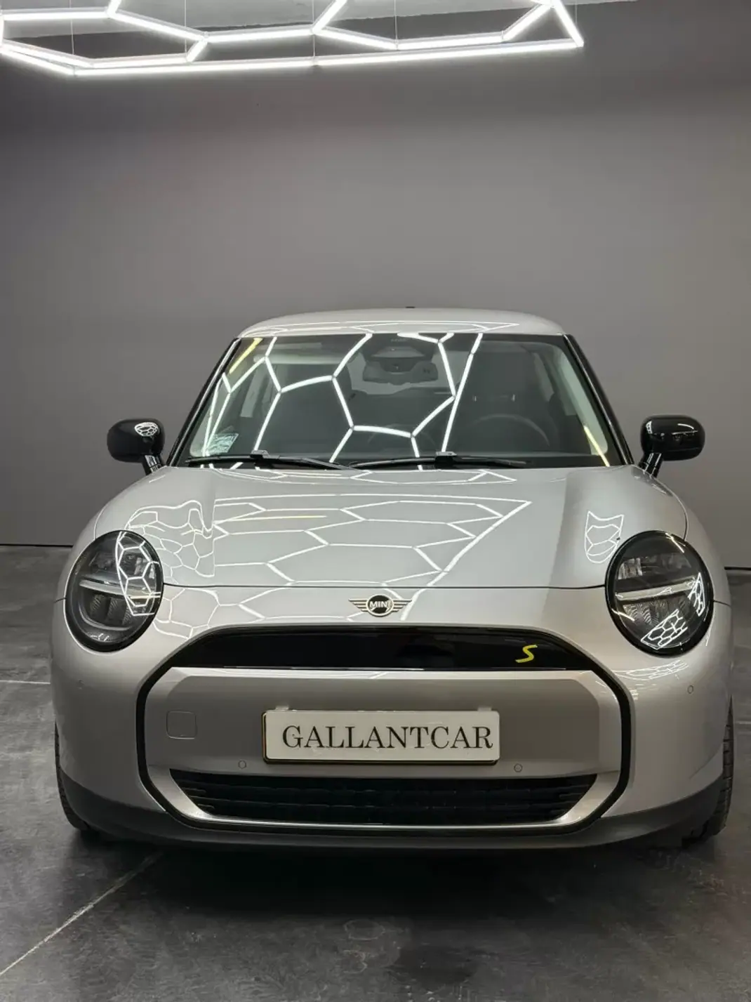 MINI Cooper S 2024 - 32800 EUR, 19100 km - AUTO.MOTO.pt - 19100km - foto 2 de 17