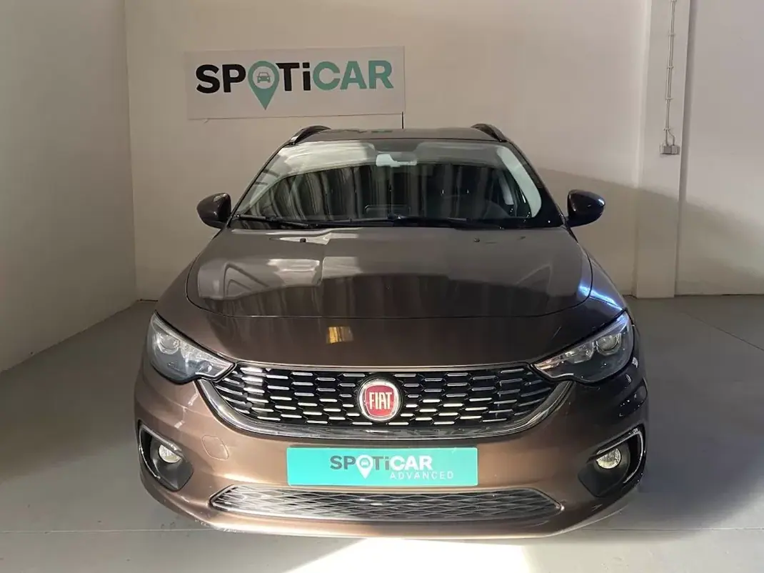 Fiat Tipo Station Wagon 2018 - 11900 EUR, 91800 km - 91800km - foto 3 de 16