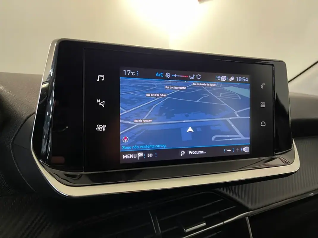 Peugeot 208 2022 - 13450 EUR, 145000 km - AUTO.MOTO.pt - 145000km - foto 21 de 29