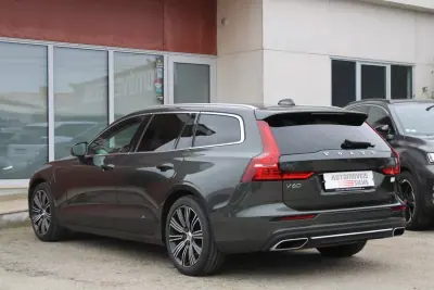 Volvo V60 2022 - 31990 EUR, 57000 km - AUTO.MOTO.pt - 57000km - foto 18 de 32