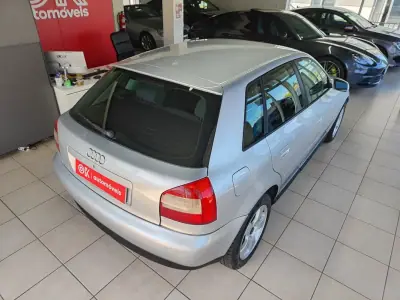 Audi A3 2002 - 5250 EUR, 330000 km - AUTO.MOTO.pt - 330000km - foto 13 de 32