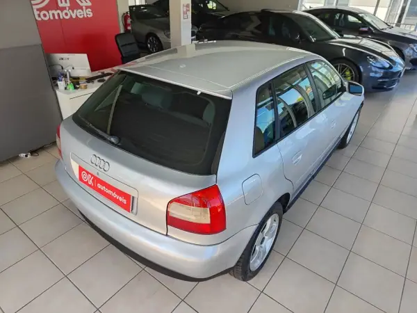 Audi A3 2002 - 5250 EUR, 330000 km - AUTO.MOTO.pt - 330000km - foto 13 de 32