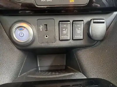 Nissan Leaf 2018 - 15800 EUR, 70936 km - AUTO.MOTO.pt - 70936km - foto 12 de 14