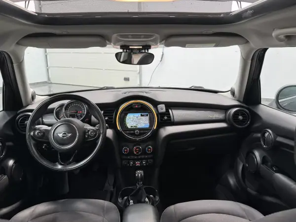 MINI 5 Portas 2016 - 15890 EUR, 167000 km - AUTO.MOTO.pt - 167000km - foto 21 de 34