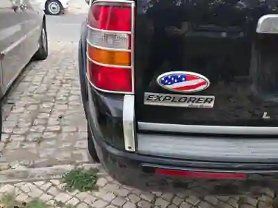 Ford EXPLORER XLT 2005 — foto 3 de 11