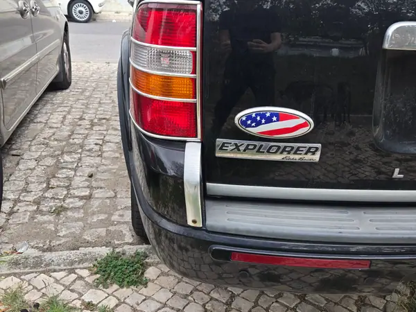 Ford EXPLORER XLT 2005 — foto 3 de 11