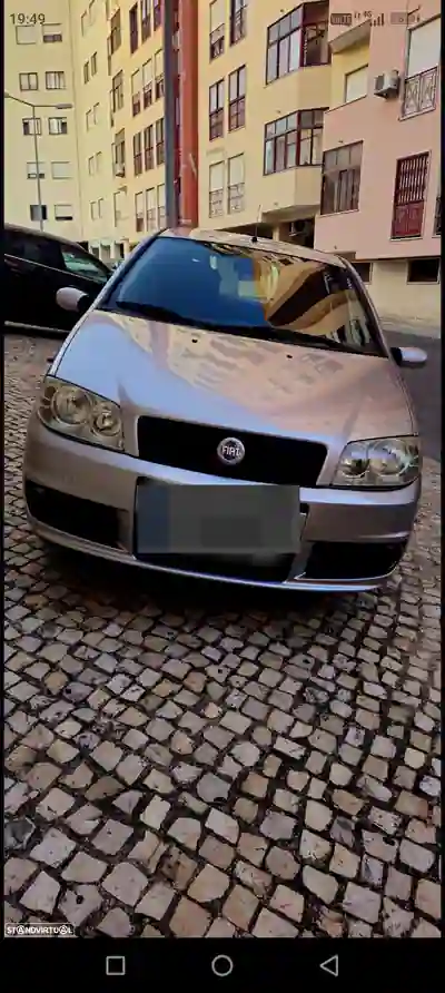 Fiat Punto 2003 — foto 2 de 11