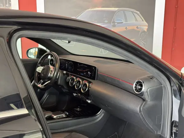 Mercedes-Benz A 180 2020 - 28990 EUR, 77644 km - AUTO.MOTO.pt - 77644km - foto 13 de 20