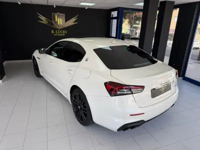 Maserati Ghibli 2021 - 62500 EUR, 45000 km - 45000km - foto 21 de 51