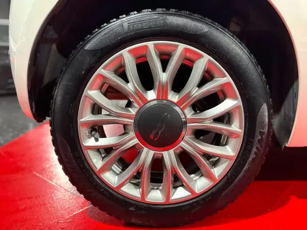 Fiat 500 2015 - 10900 EUR, 127625 km - AUTO.MOTO.pt - 127625km - foto 7 de 29