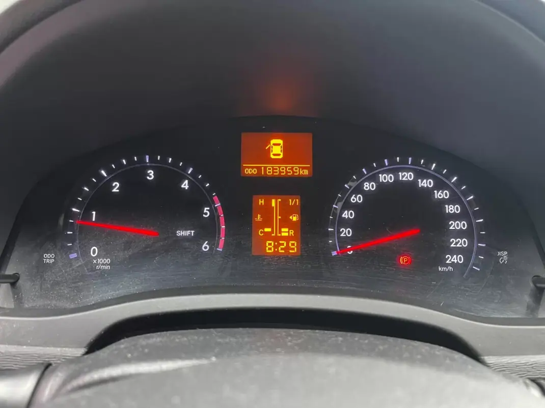 Toyota Avensis SW 2014 - 11900 EUR, 183000 km - AUTO.MOTO.pt - 183000km - foto 7 de 20