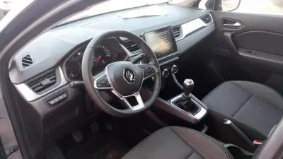 Renault Captur 2022 - 15950 EUR, 77000 km - AUTO.MOTO.pt - 77000km - foto 17 de 42