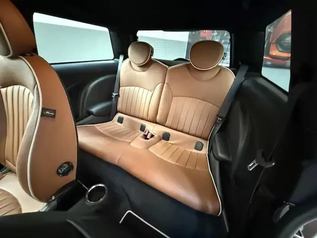 MINI Cooper 2010 - 9250 EUR, 175000 km - AUTO.MOTO.pt - 175000km - foto 8 de 10