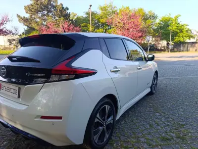 Nissan Leaf 2020 - 12500 EUR, 146861 km - AUTO.MOTO.pt - 146861km - foto 4 de 21