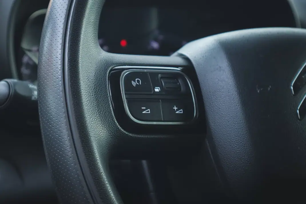 Citroën 2019 - 19880 EUR, 83120 km - AUTO.MOTO.pt - 83120km - foto 23 de 28