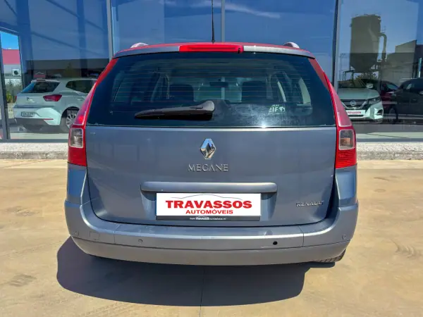 Renault Mégane Break 2007 - 3500 EUR, 334398 km - 334398km - foto 6 de 10