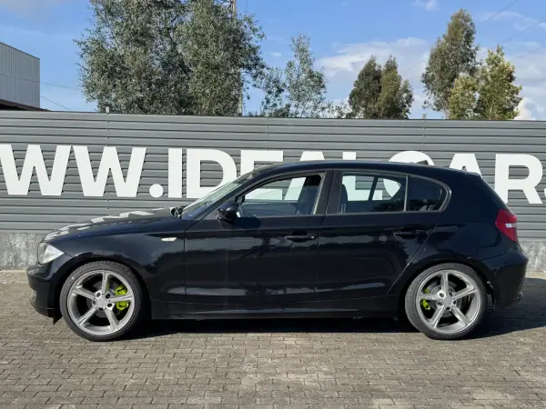 BMW 118 2010 - 11950 EUR, 215000 km - AUTO.MOTO.pt - 215000km - foto 4 de 24