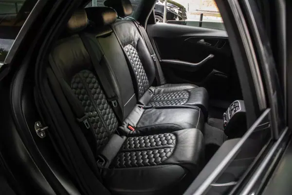 Audi RS6 Avant 2013 - 59900 EUR, 109461 km - AUTO.MOTO.pt - 109461km - foto 33 de 46