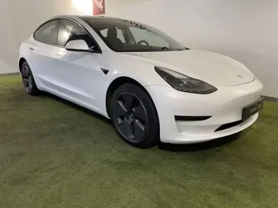 Tesla Model 3 2023 — foto 6 de 40