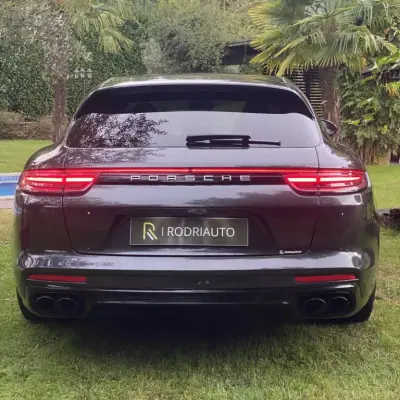 Porsche Panamera Sport Turismo 2019 - 69990 EUR, 210000 km - AUTO.MOTO.pt - 210000km - foto 2 de 50