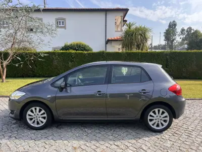 Toyota Auris 2007 - 5990 EUR, 286953 km - AUTO.MOTO.pt - 286953km - foto 4 de 12