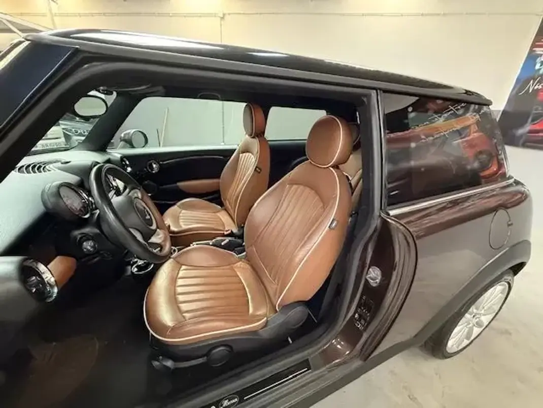 MINI Cooper 2010 - 9250 EUR, 175000 km - AUTO.MOTO.pt - 175000km - foto 7 de 10