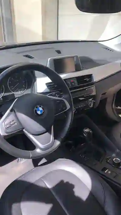 BMW X1 2017 - 15600 EUR, 189000 km - 189000km - foto 2 de 3