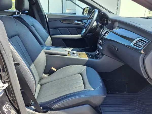 Mercedes-Benz CLS 350 2014 - 29000 EUR, 237000 km - AUTO.MOTO.pt - 237000km - foto 21 de 50