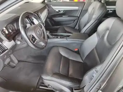 Volvo V90 2018 - 20990 EUR, 188000 km - AUTO.MOTO.pt - 188000km - foto 11 de 35
