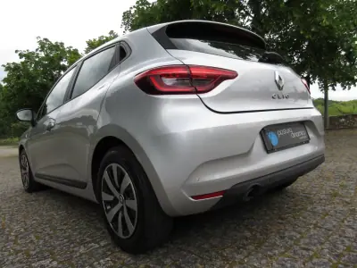 Renault Clio 2022 - 13490 EUR, 149000 km - AUTO.MOTO.pt - 149000km - foto 15 de 42