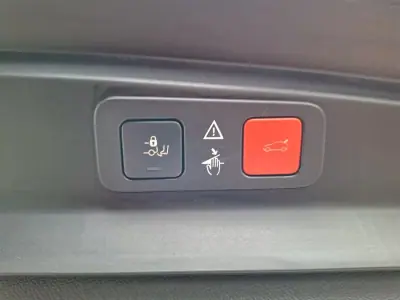Peugeot 5008 2017 - 16500 EUR, 30000 km - AUTO.MOTO.pt - 30000km - foto 35 de 35