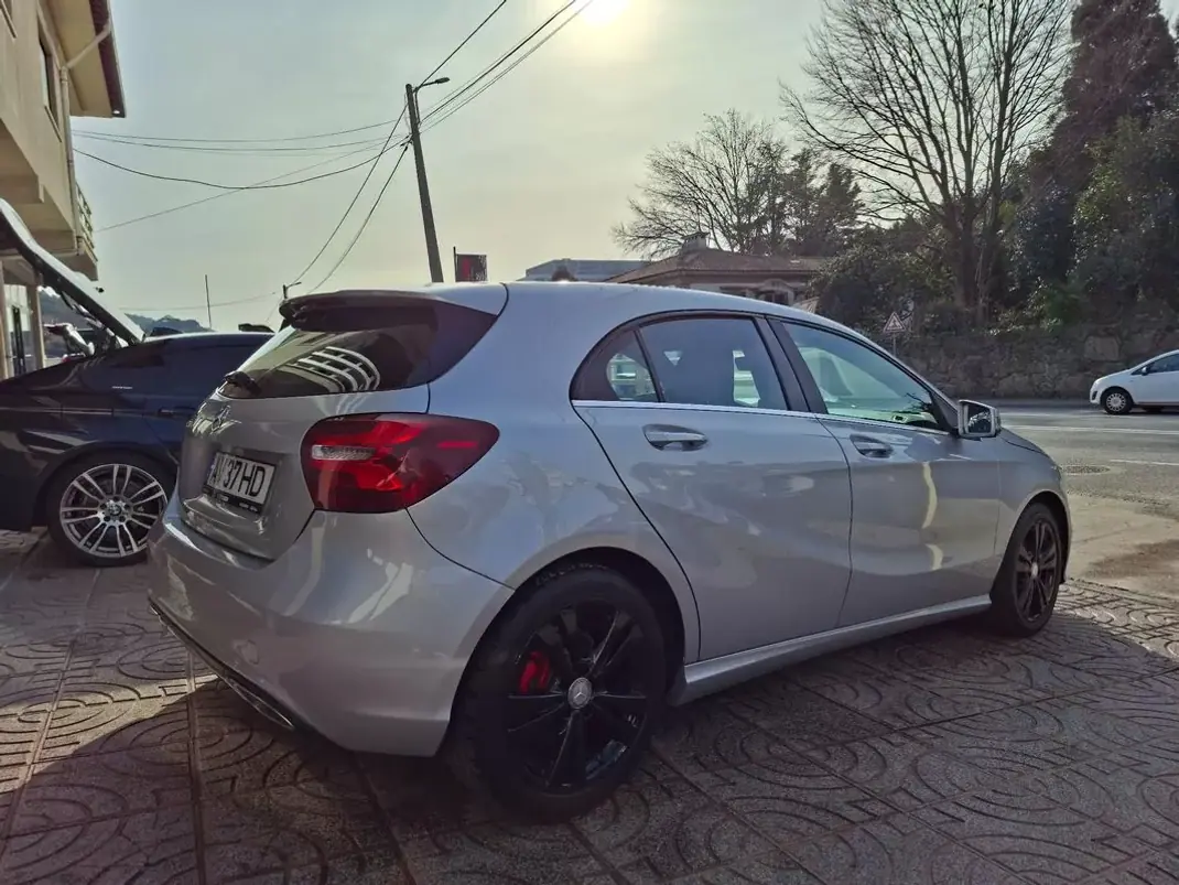 Mercedes-Benz A 180 2017 - 16900 EUR, 125000 km - AUTO.MOTO.pt - 125000km - foto 8 de 31