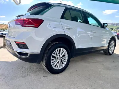 Volkswagen T-Roc 2020 - 16500 EUR, 101482 km - AUTO.MOTO.pt - 101482km - foto 5 de 16