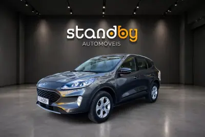 Ford Kuga 2022 — foto 5 de 14