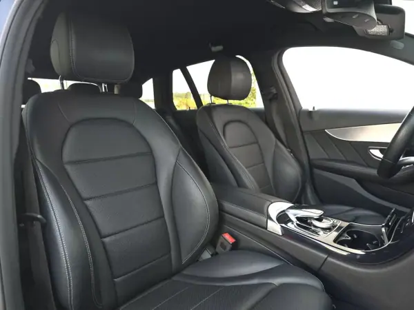Mercedes-Benz C 220 2020 - 29750 EUR, 96900 km - AUTO.MOTO.pt - 96900km - foto 25 de 36