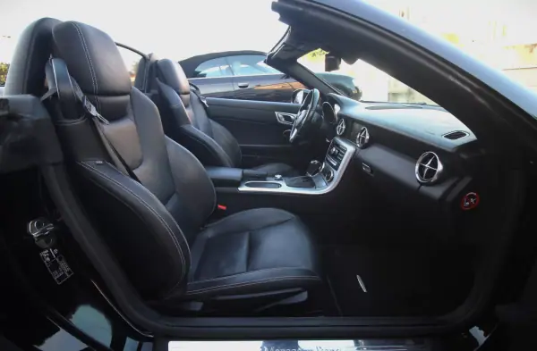 Mercedes-Benz SLK 250 2015 - 22990 EUR, 203350 km - 203350km - foto 25 de 32